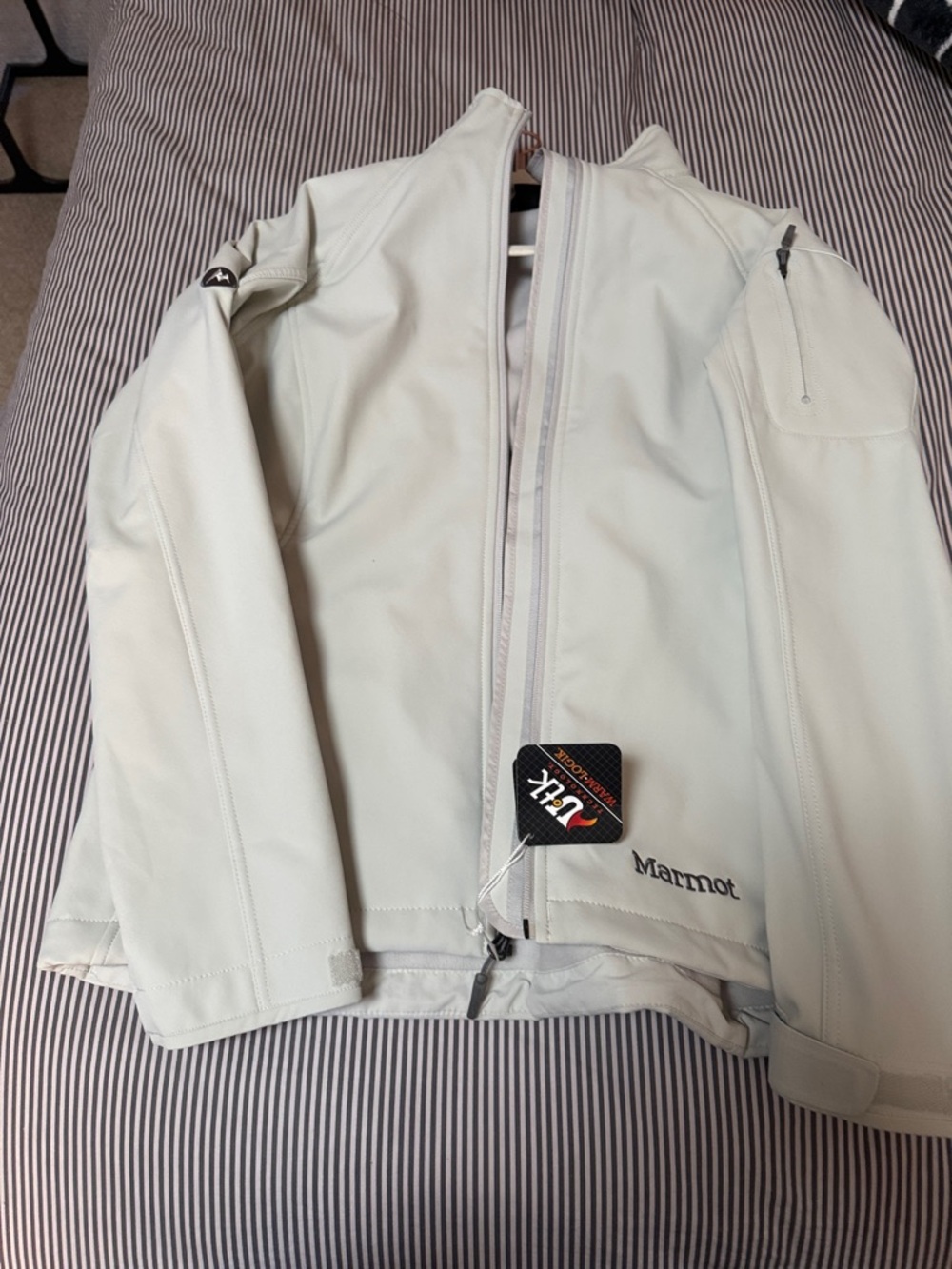 Women’s Marmot Gravity Jacket size lg NWT